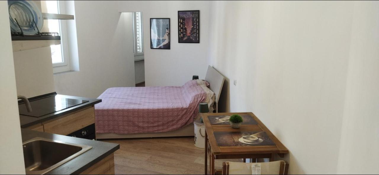 Smart Home 2 Триест Экстерьер фото